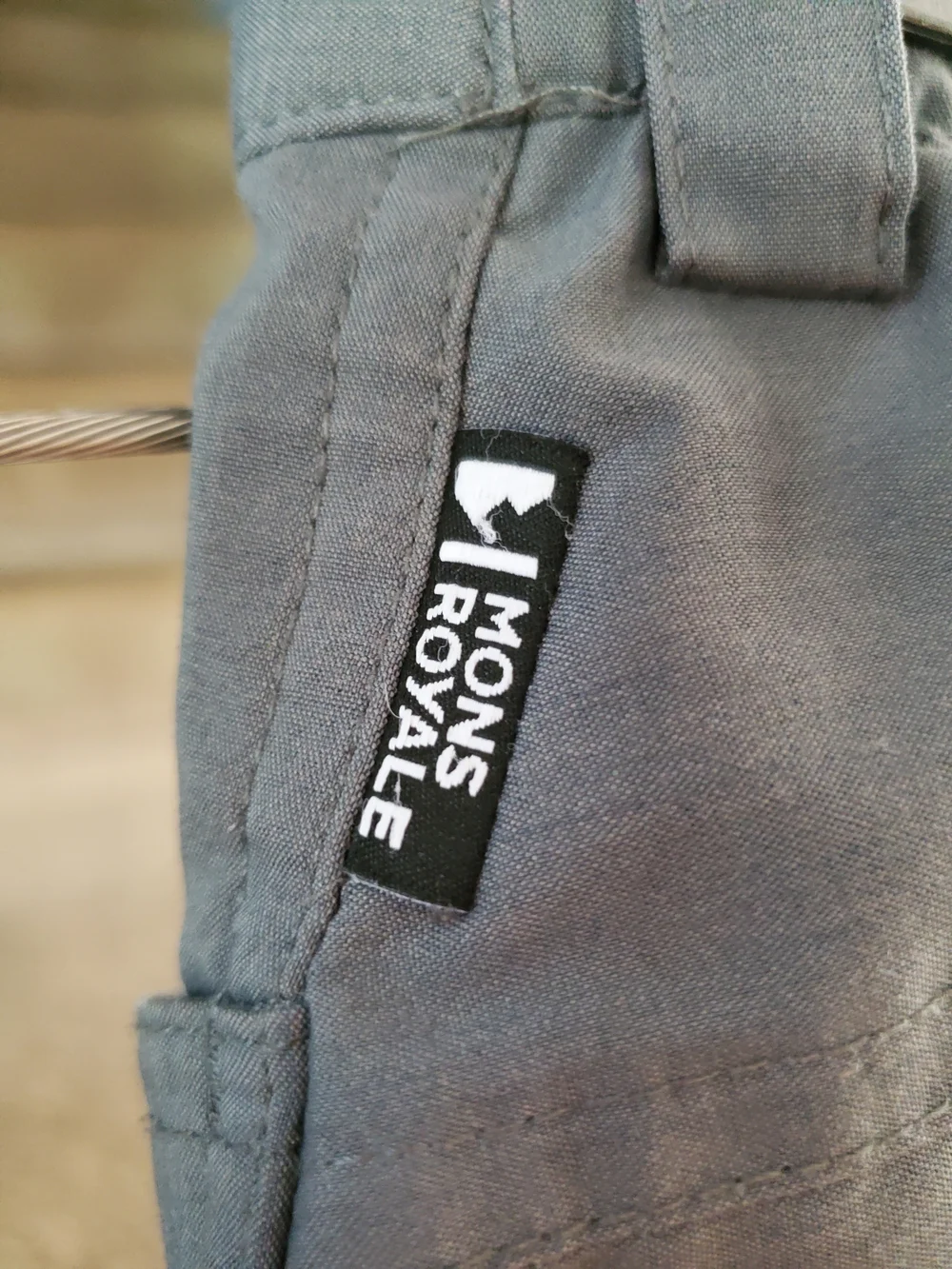 Men's Lightweight Grey Cargo Pants with Articulated Knees